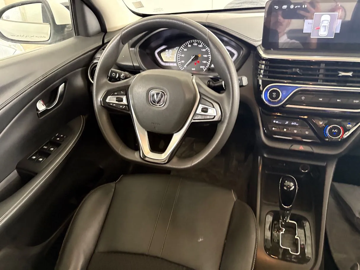 Car image 21