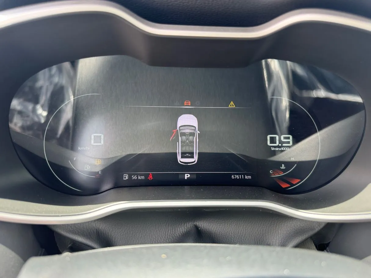 Car image 19