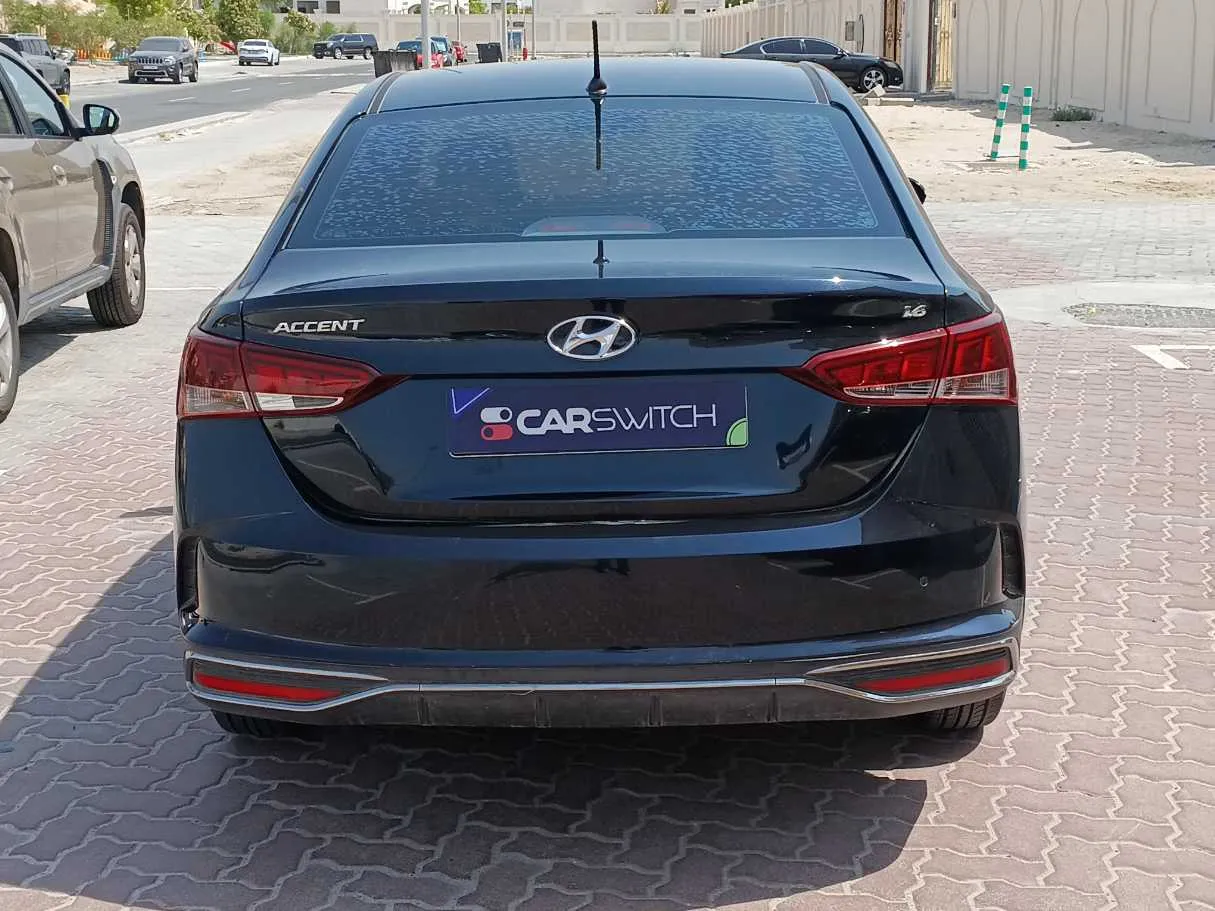 Car image 6