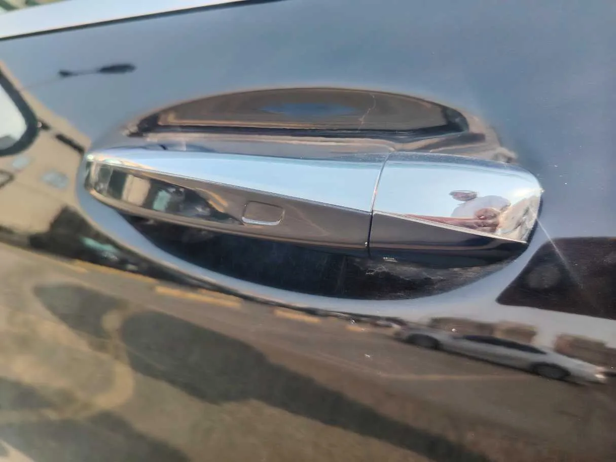 Car image 34
