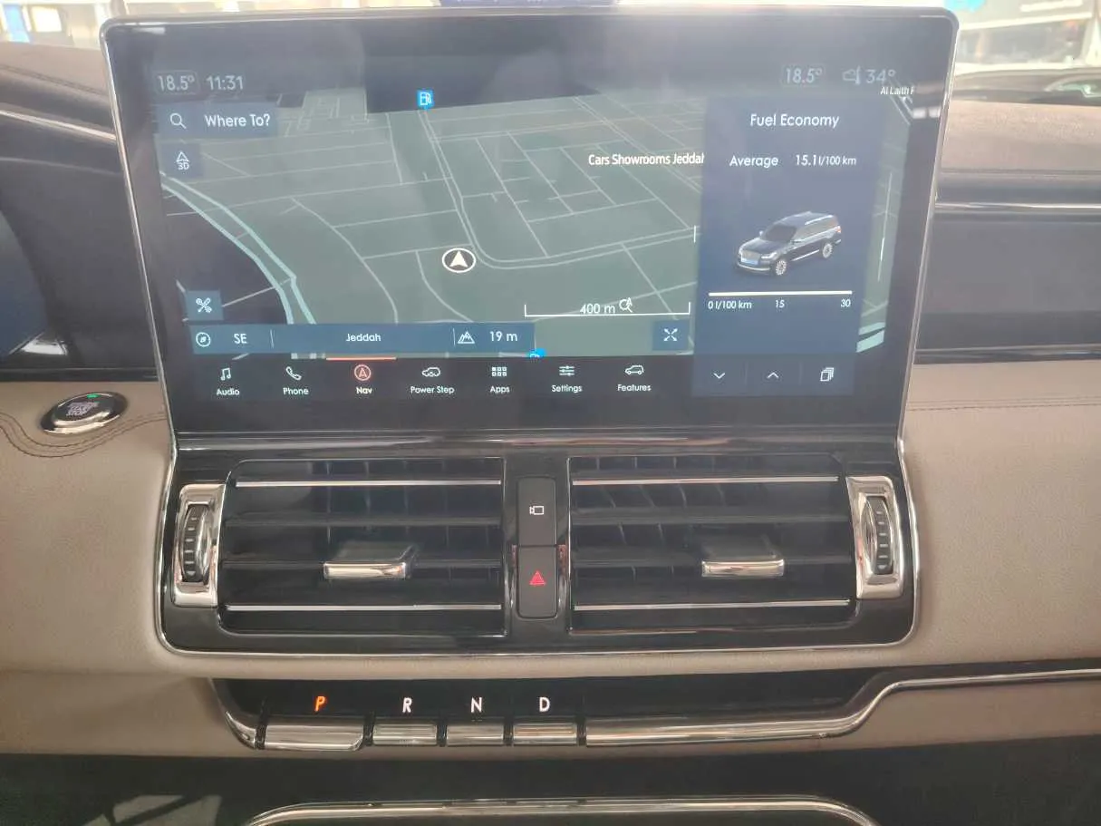 Car image 27