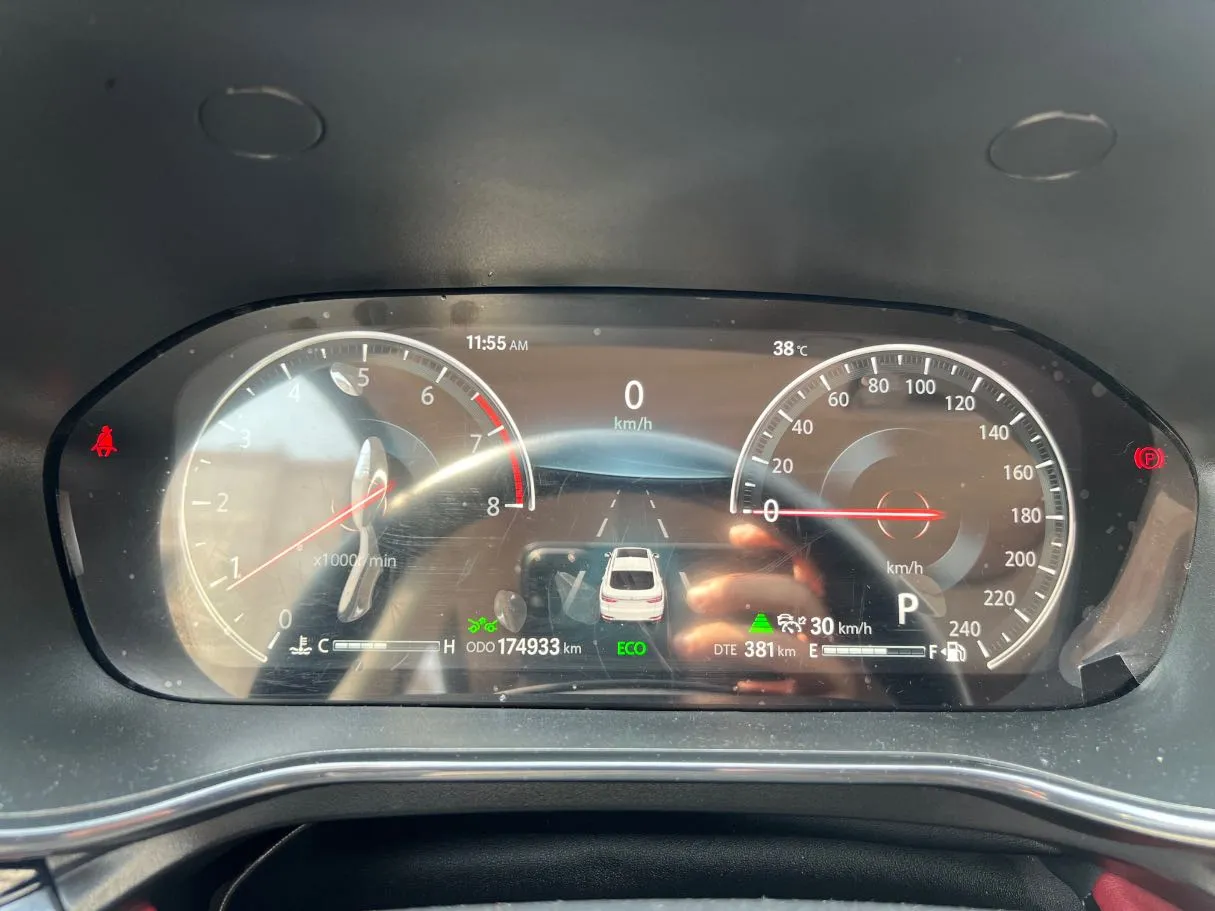 Car image 21