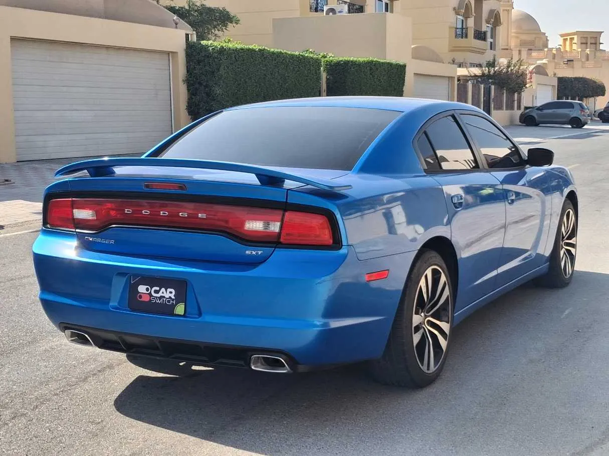 Car image 7