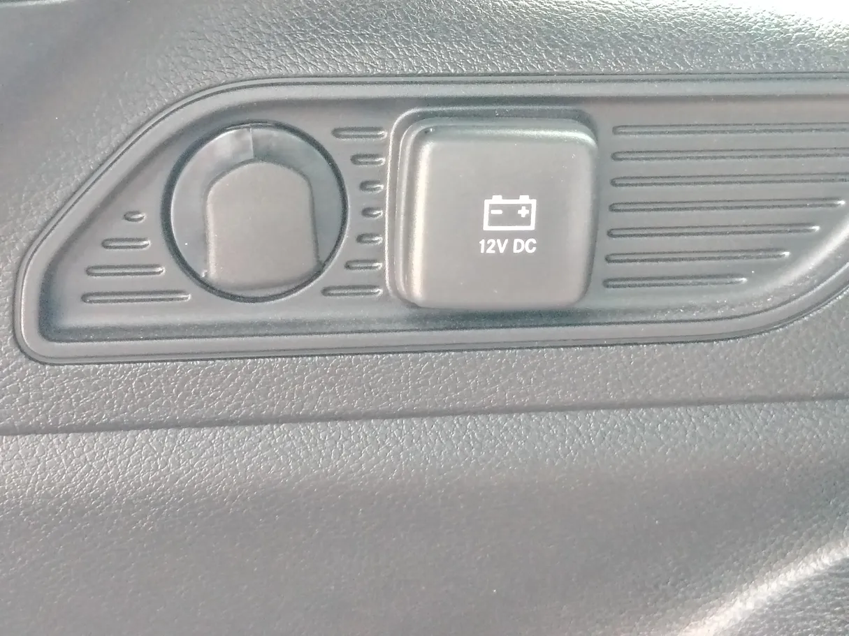 Car image 36