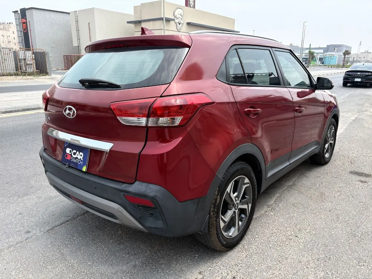 Car image 5