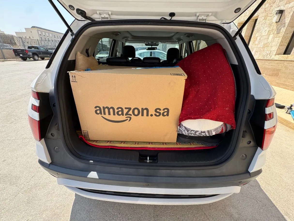 Car image 22