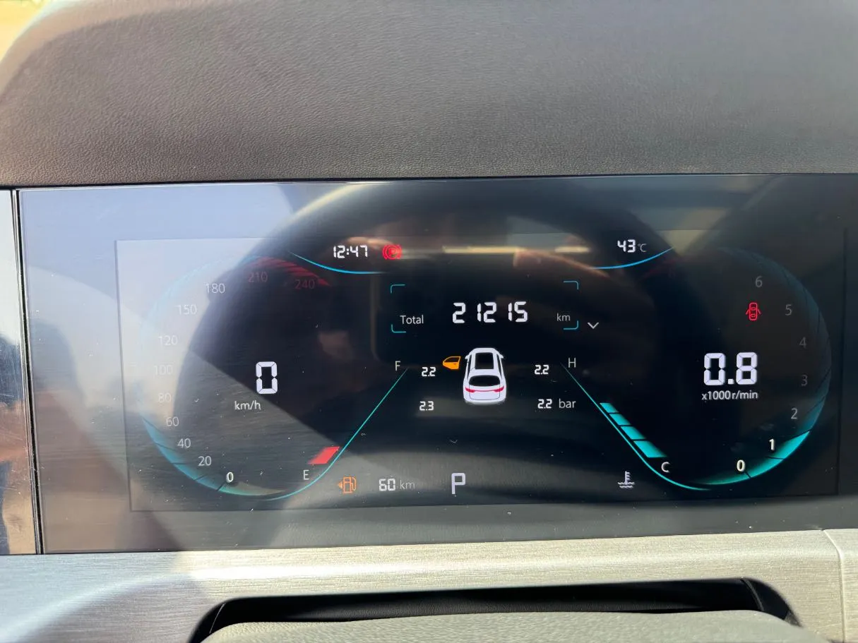 Car image 23