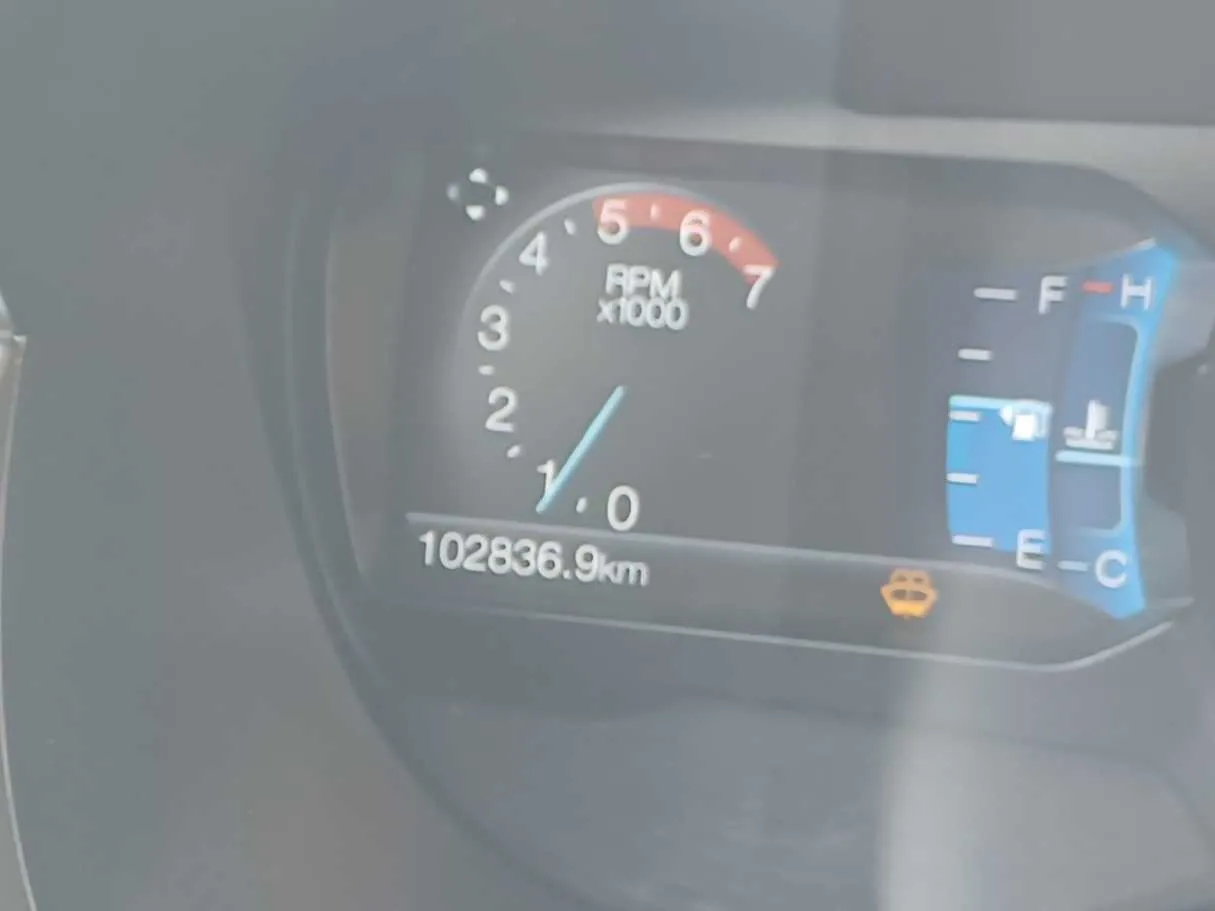 Car image 17