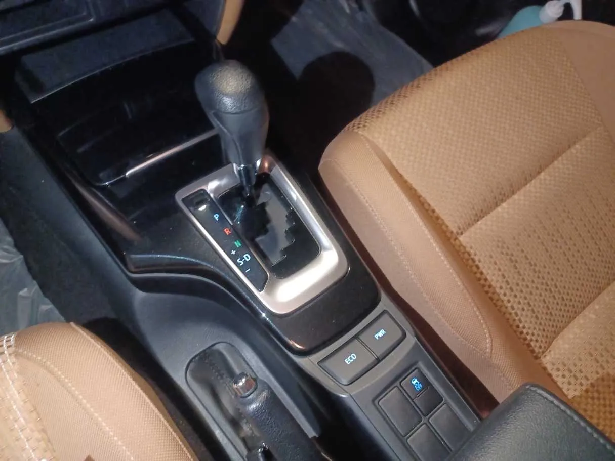 Car image 17