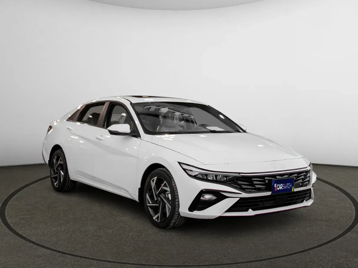 Car image 2