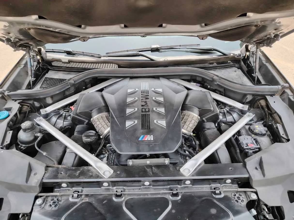 Car image 38