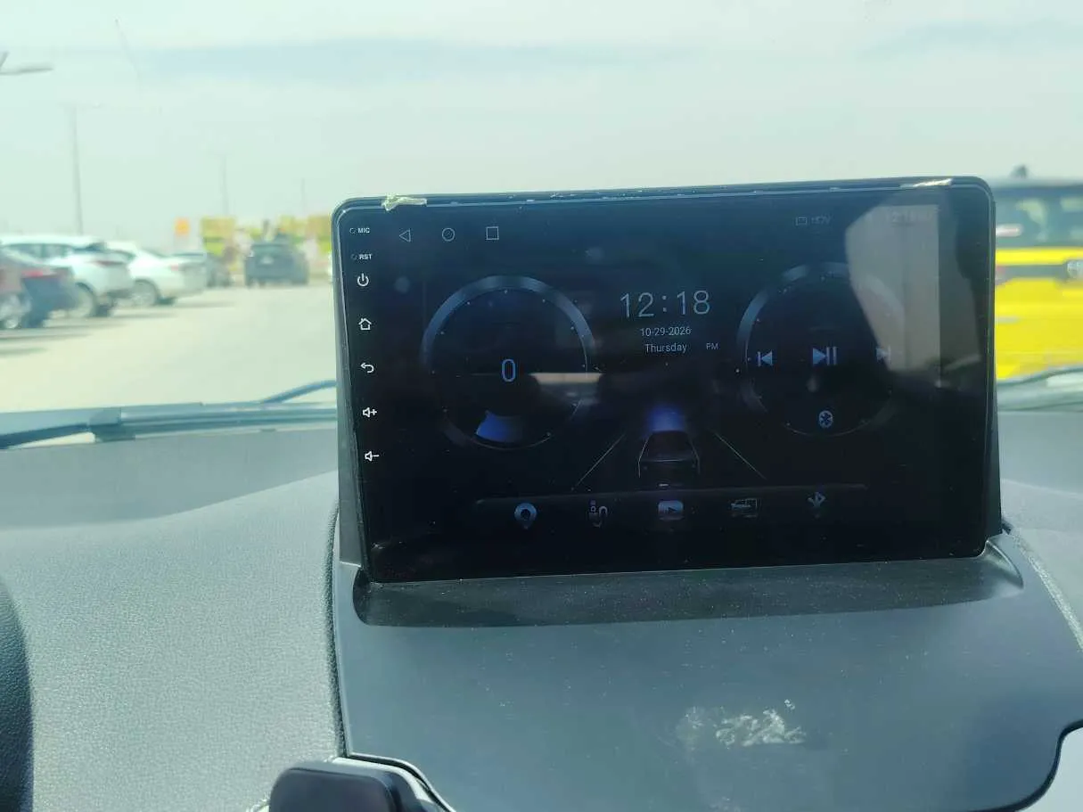 Car image 17