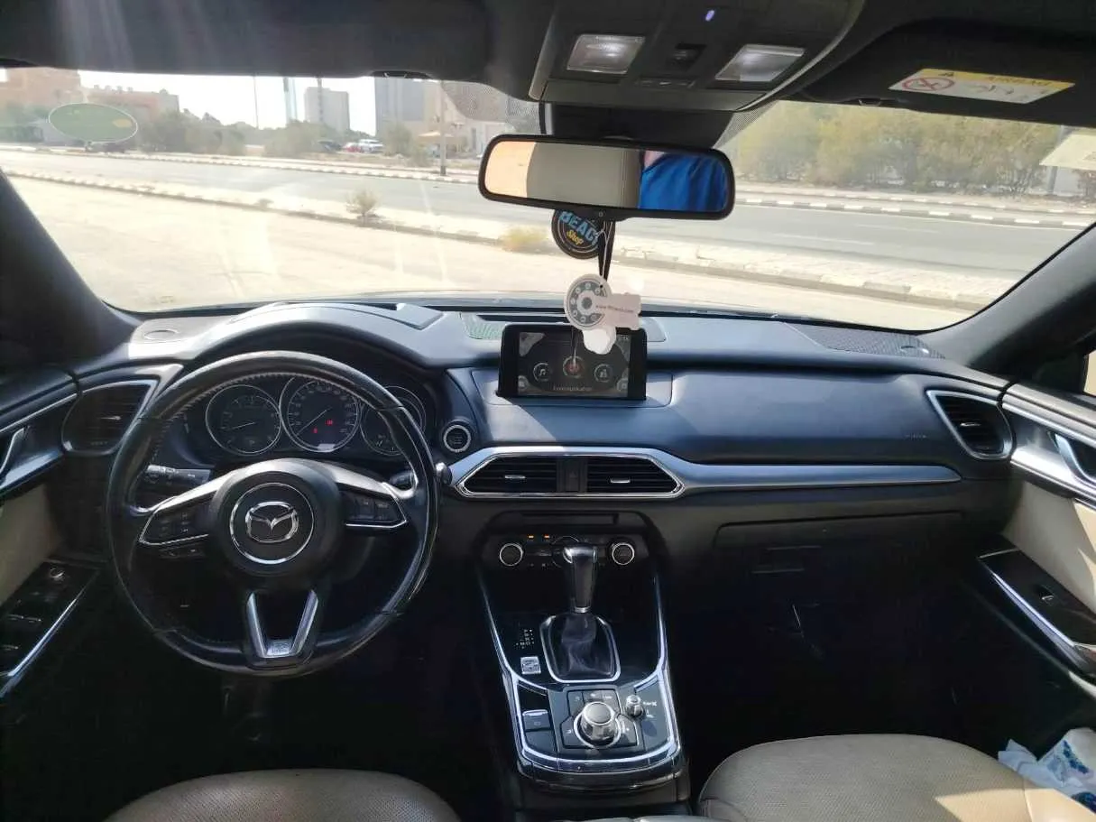 Car image 22