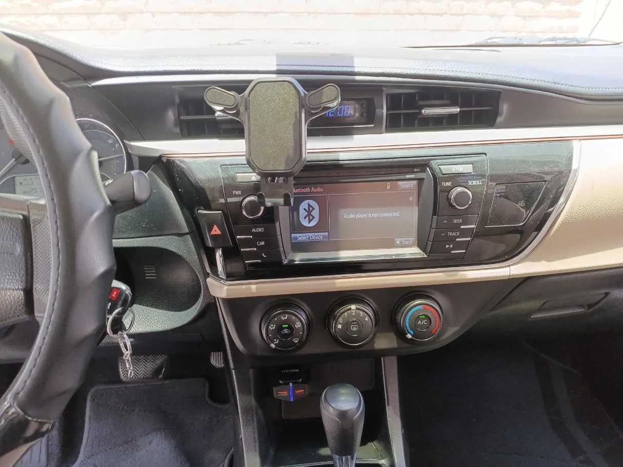 Car image 12