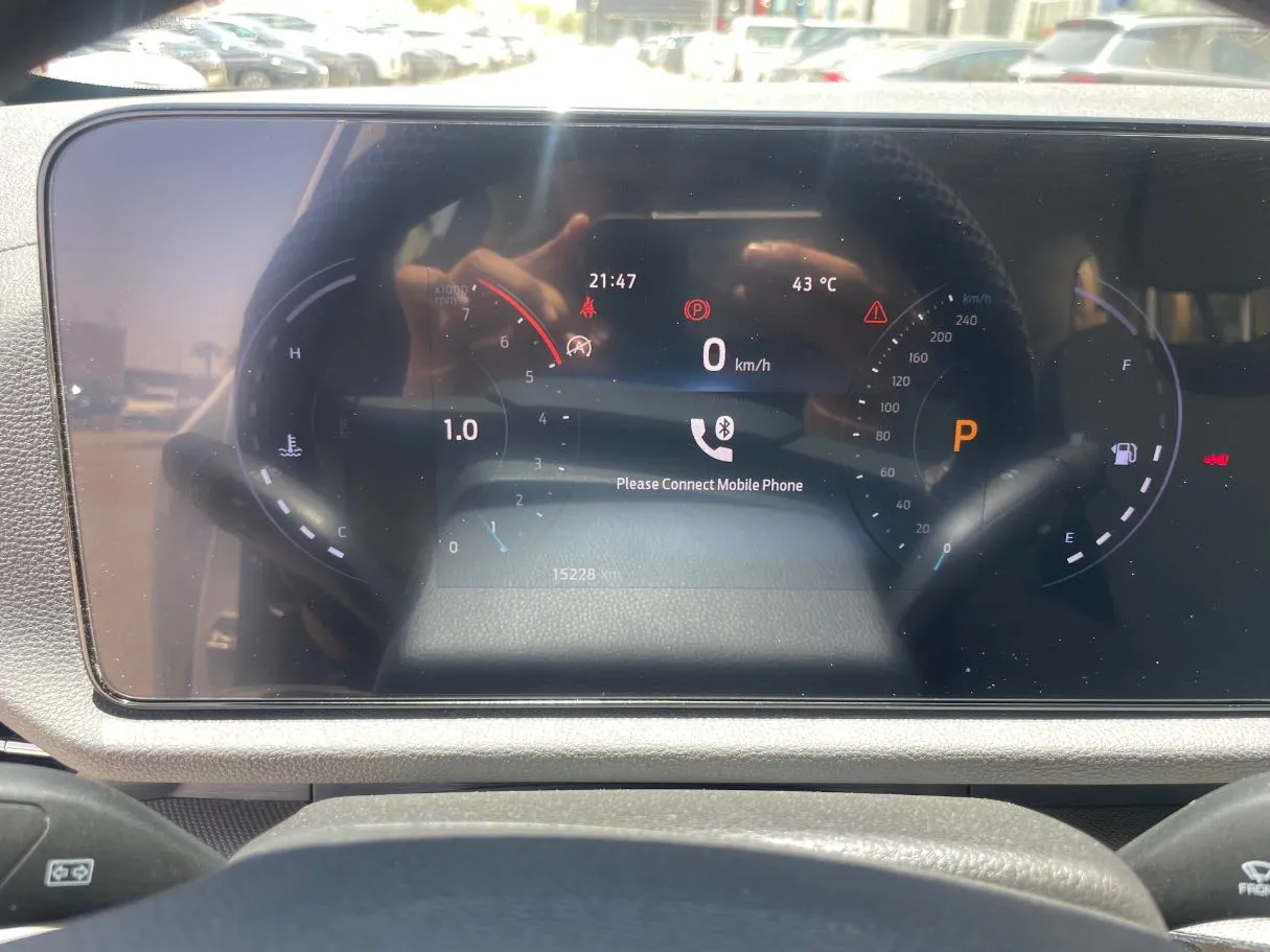 Car image 20