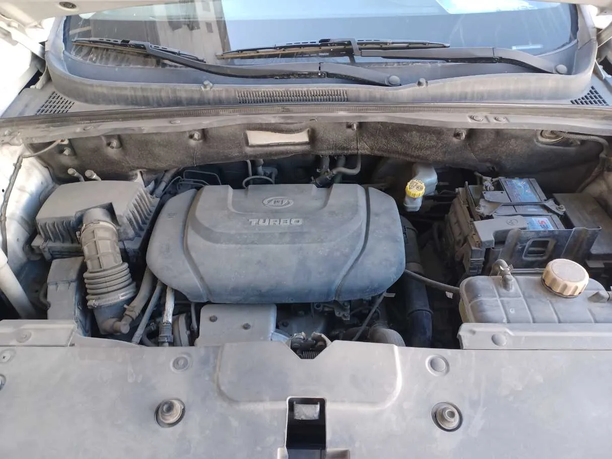 Car image 25