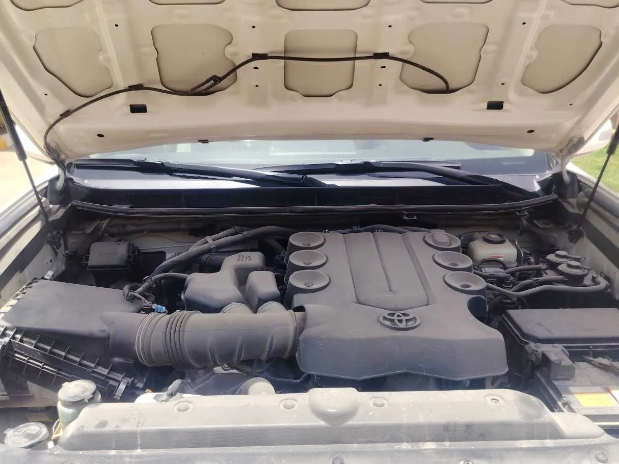 Car image 33