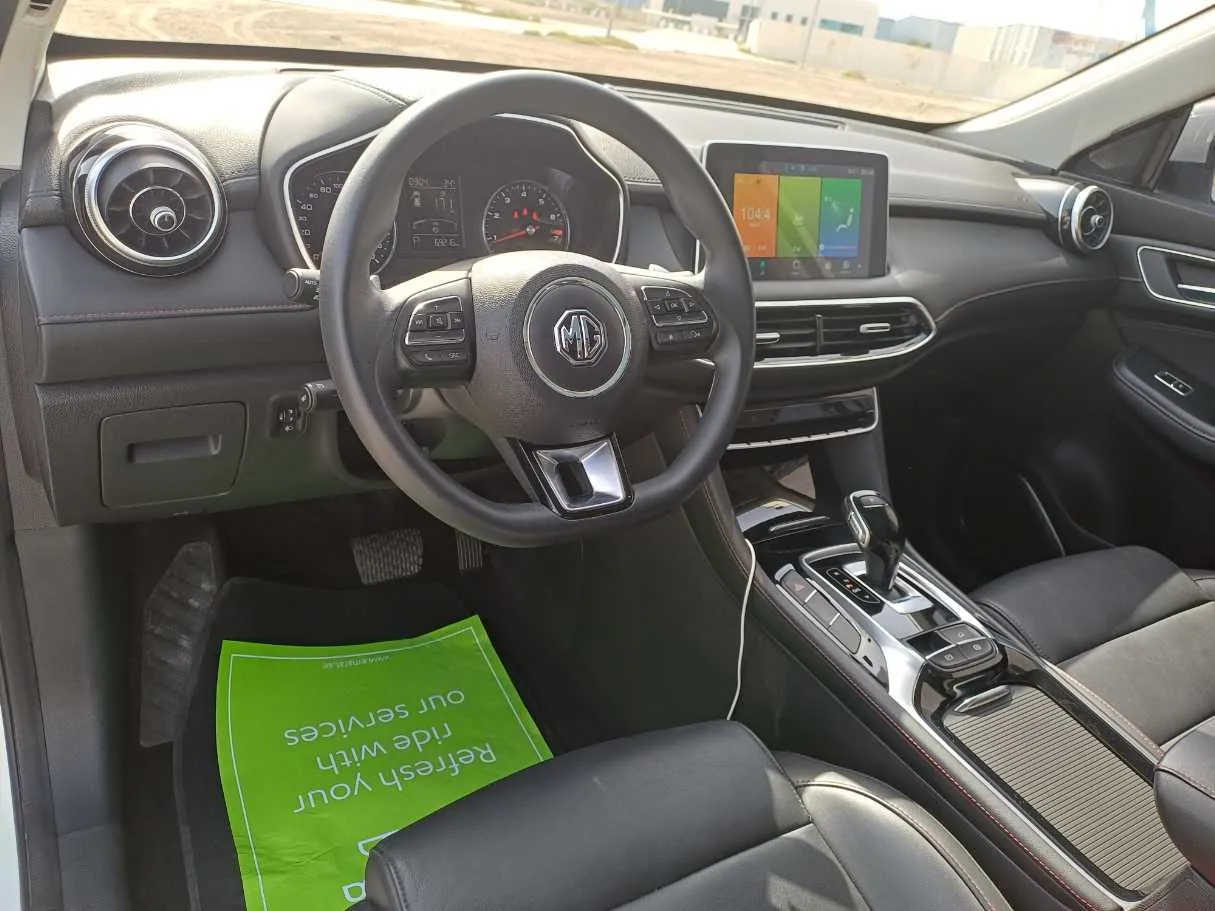 Car image 11