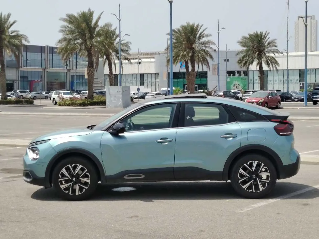 Car image 8