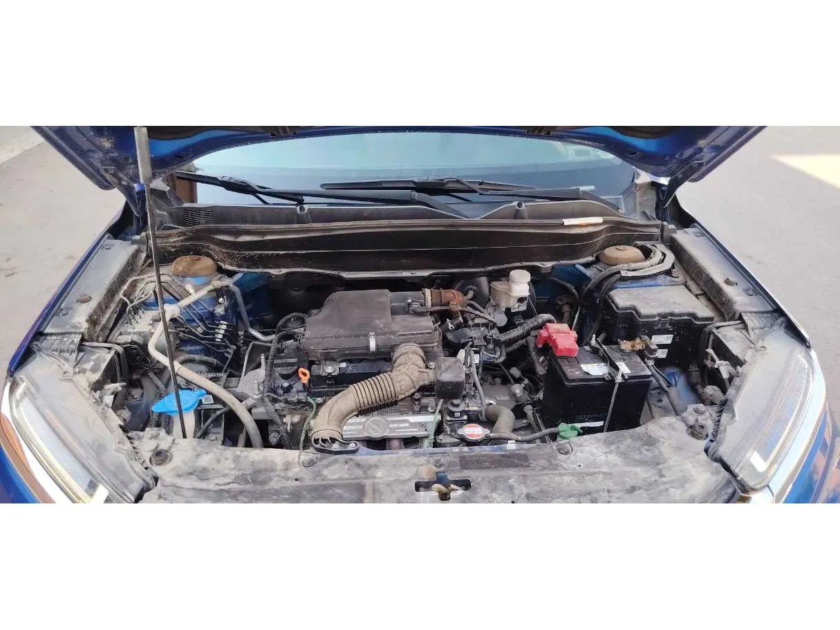 Car image 30