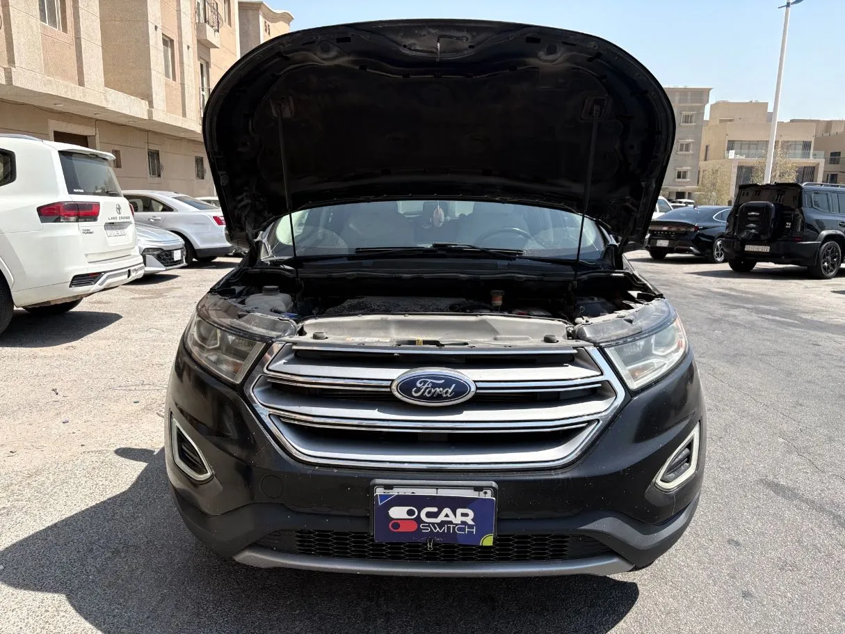 Car image 26