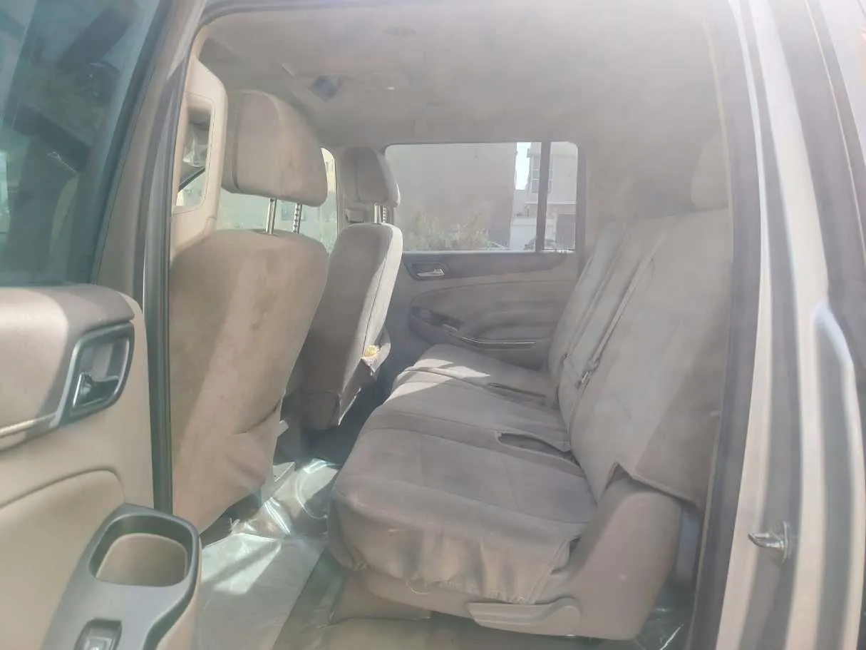 Car image 17