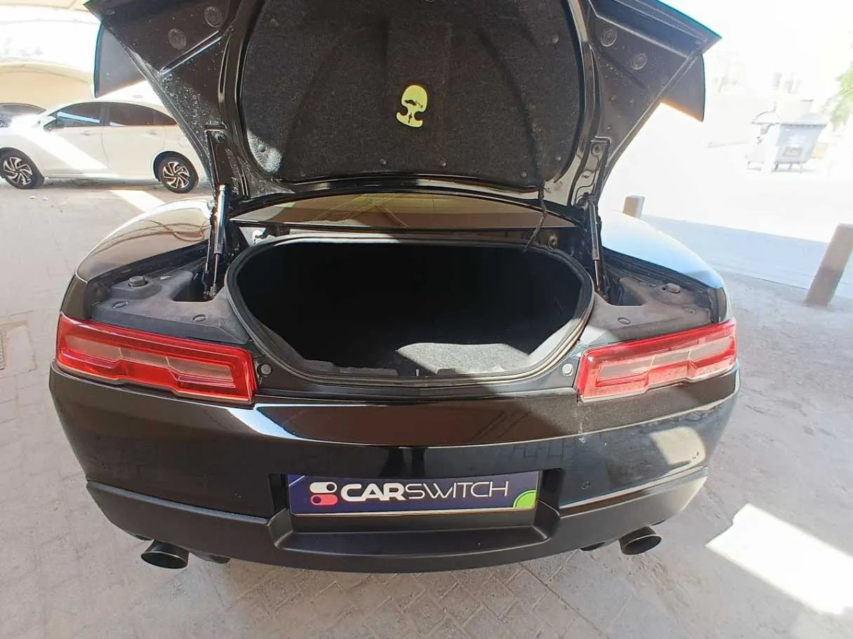 Car image 19