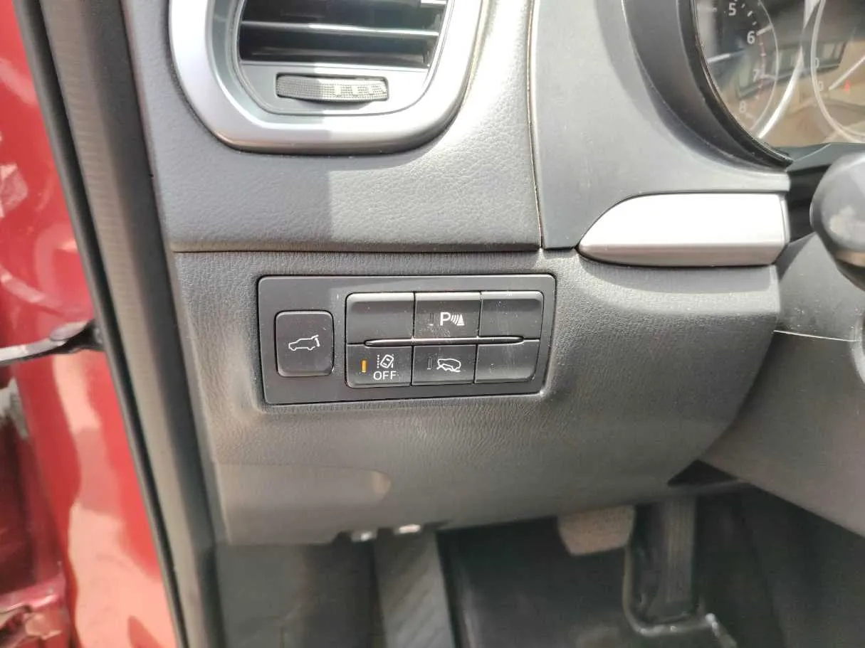 Car image 42