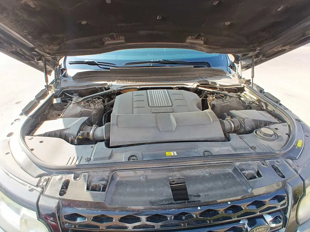 Car image 23