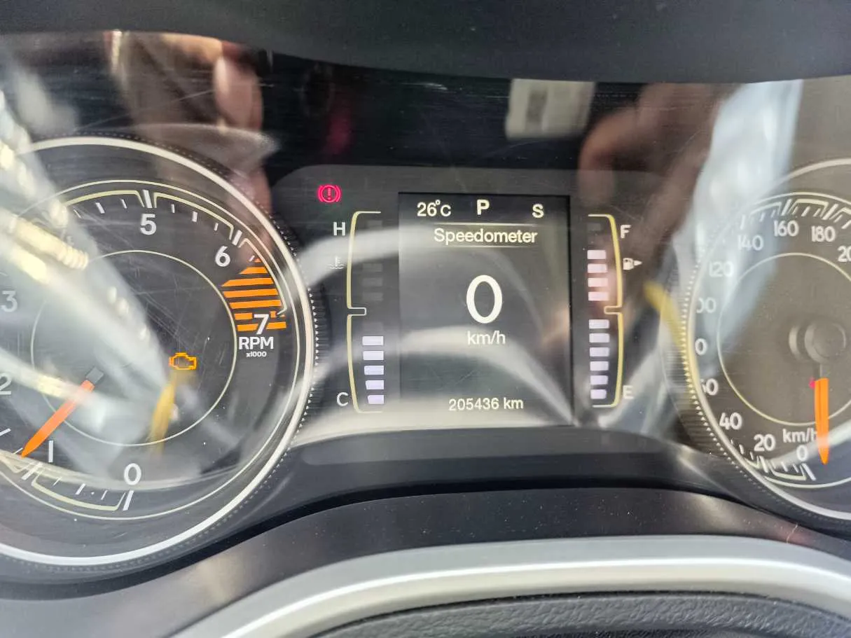 Car image 23