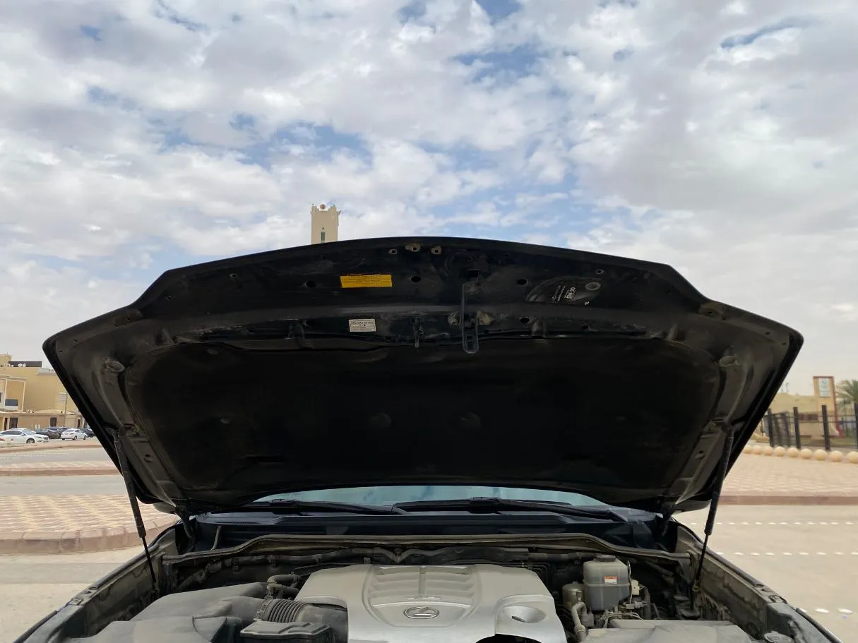 Car image 32