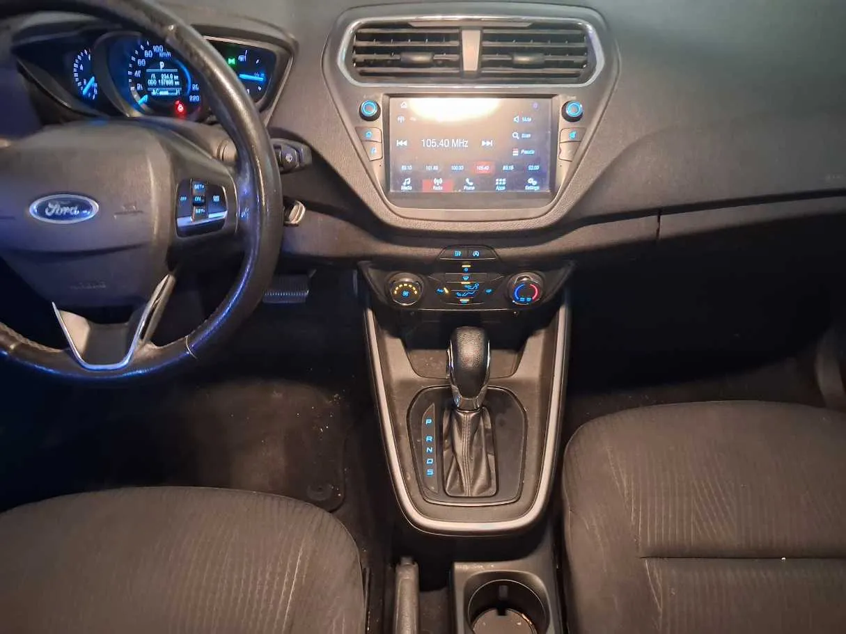 Car image 16