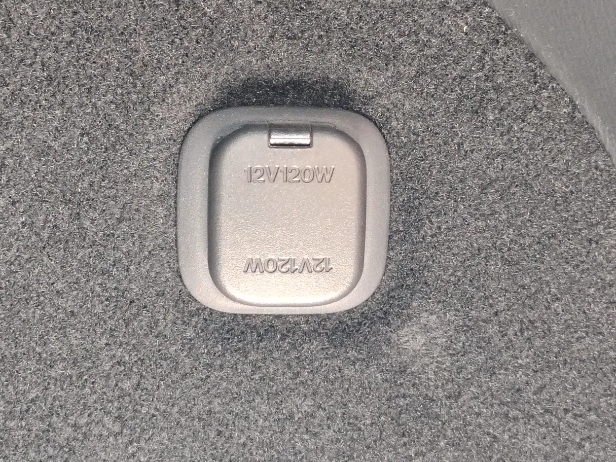 Car image 34