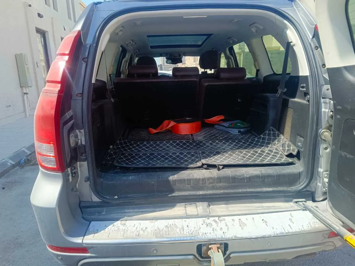 Car image 30
