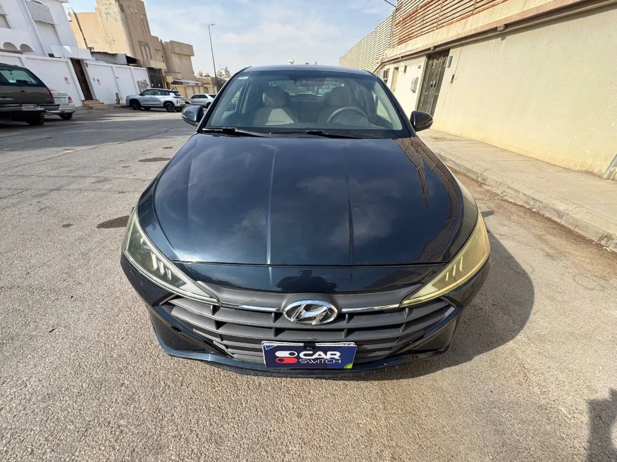 Car image 2