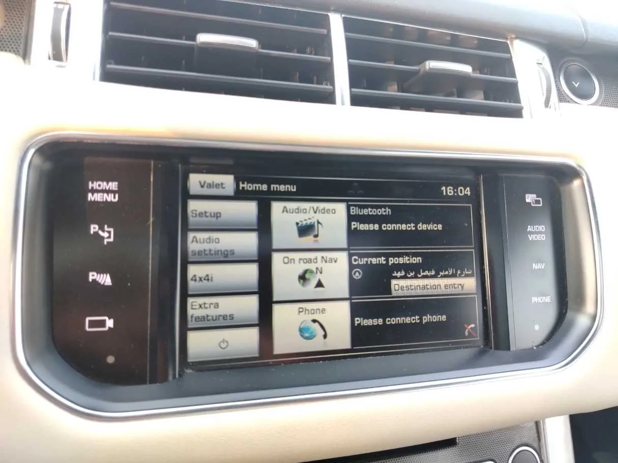 Car image 24