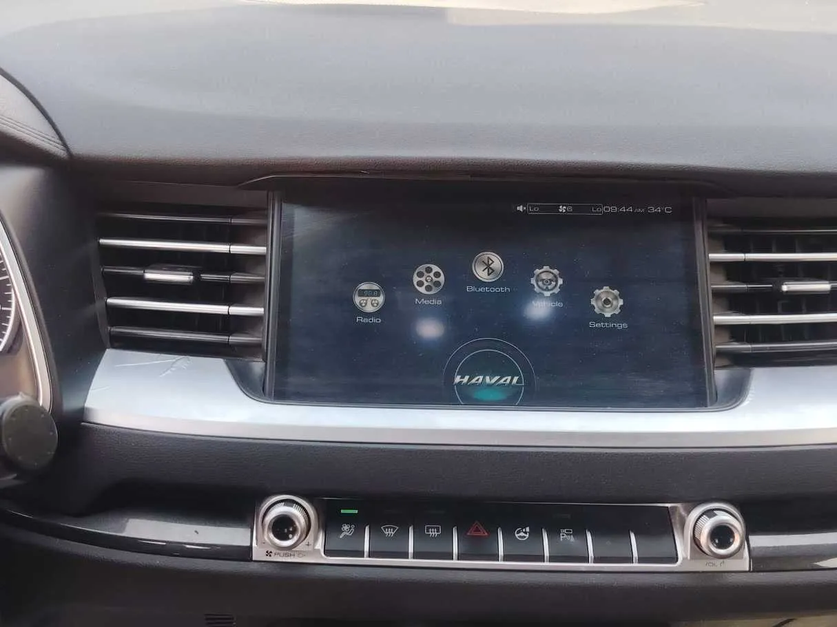 Car image 17