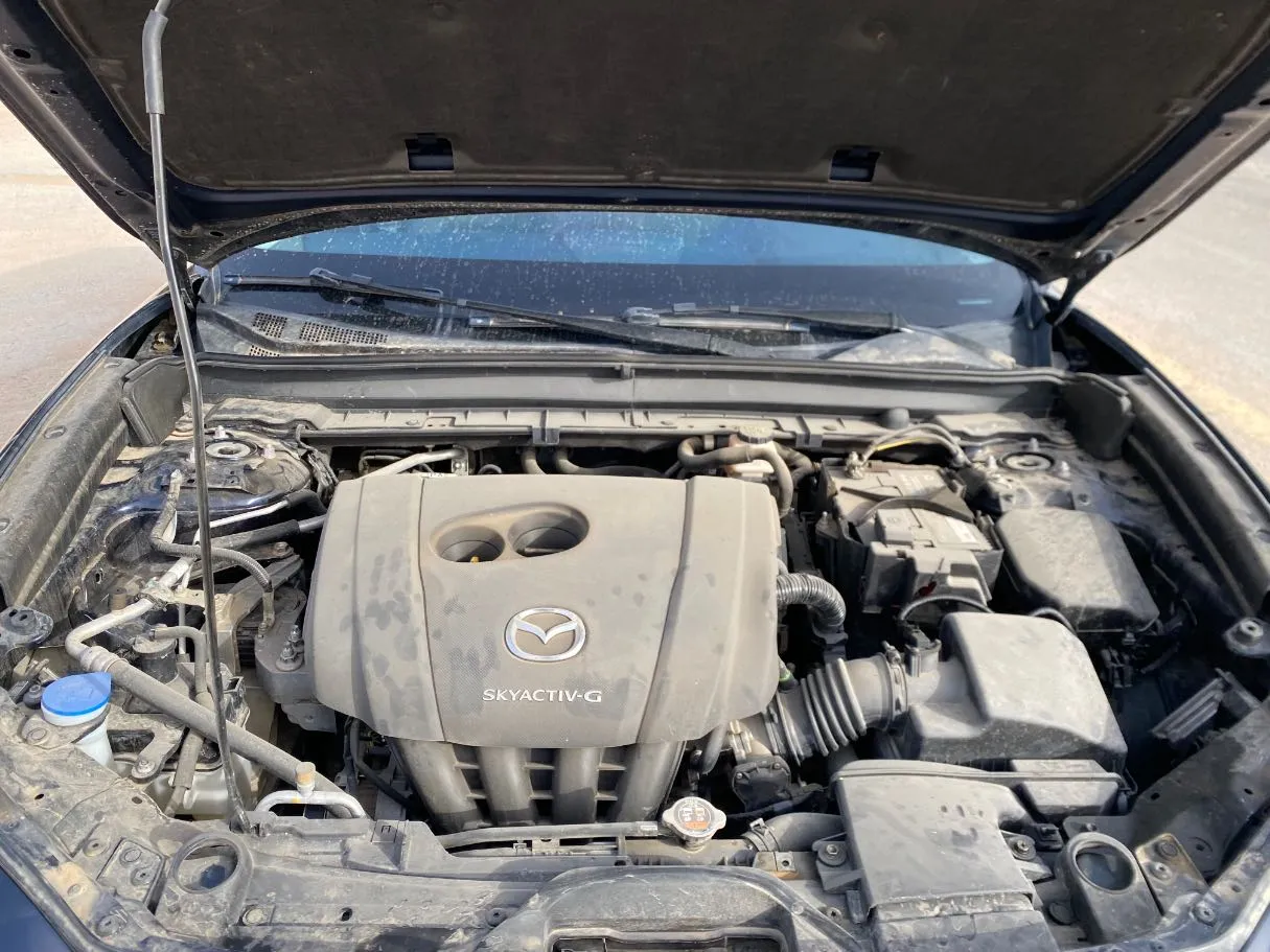 Car image 25
