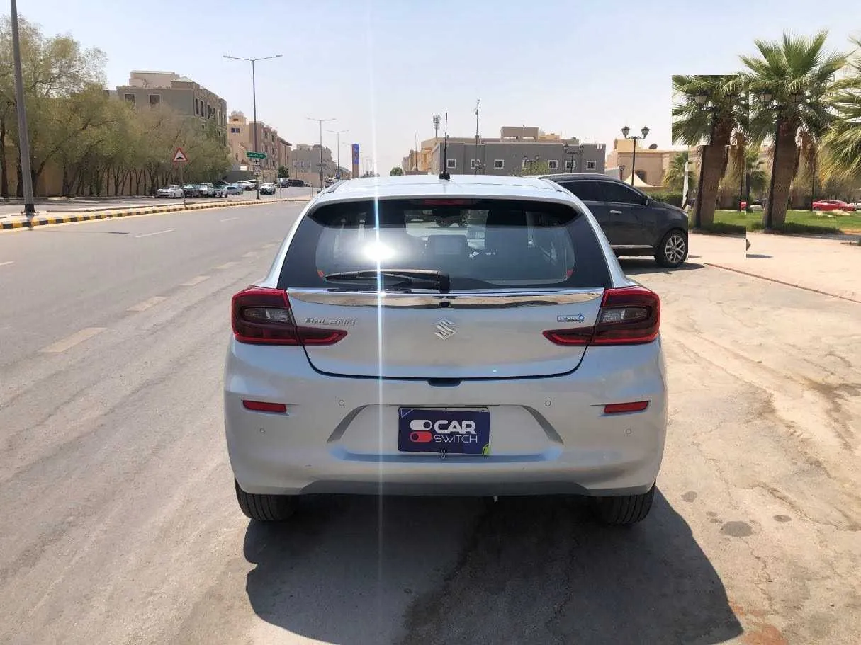 Car image 6