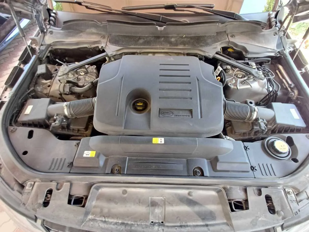 Car image 20