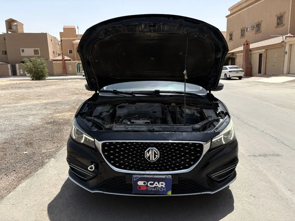 Car image 27