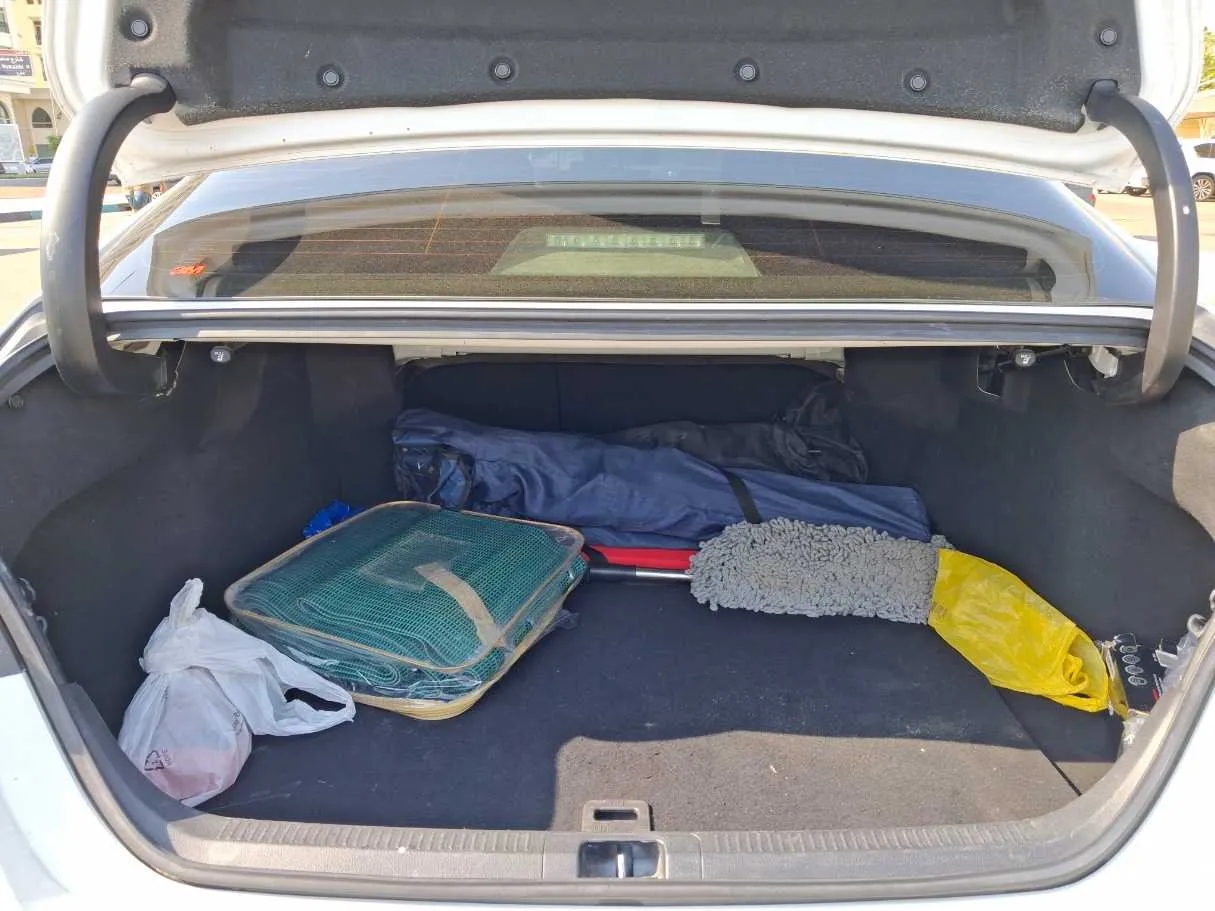 Car image 20
