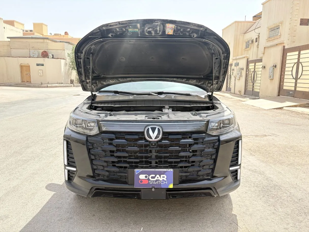Car image 28