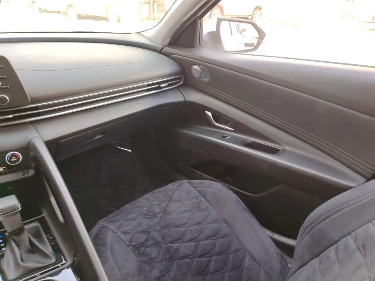 Car image 39