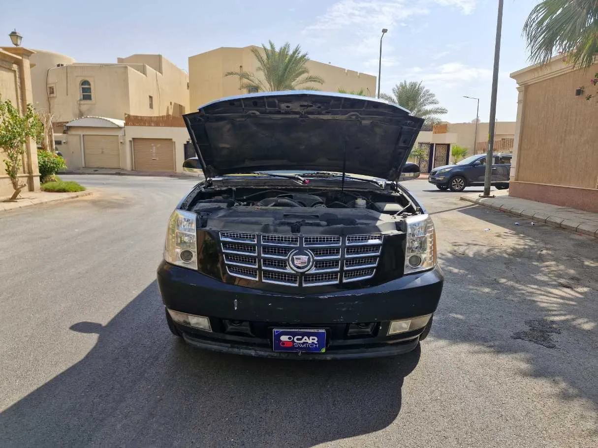 Car image 24