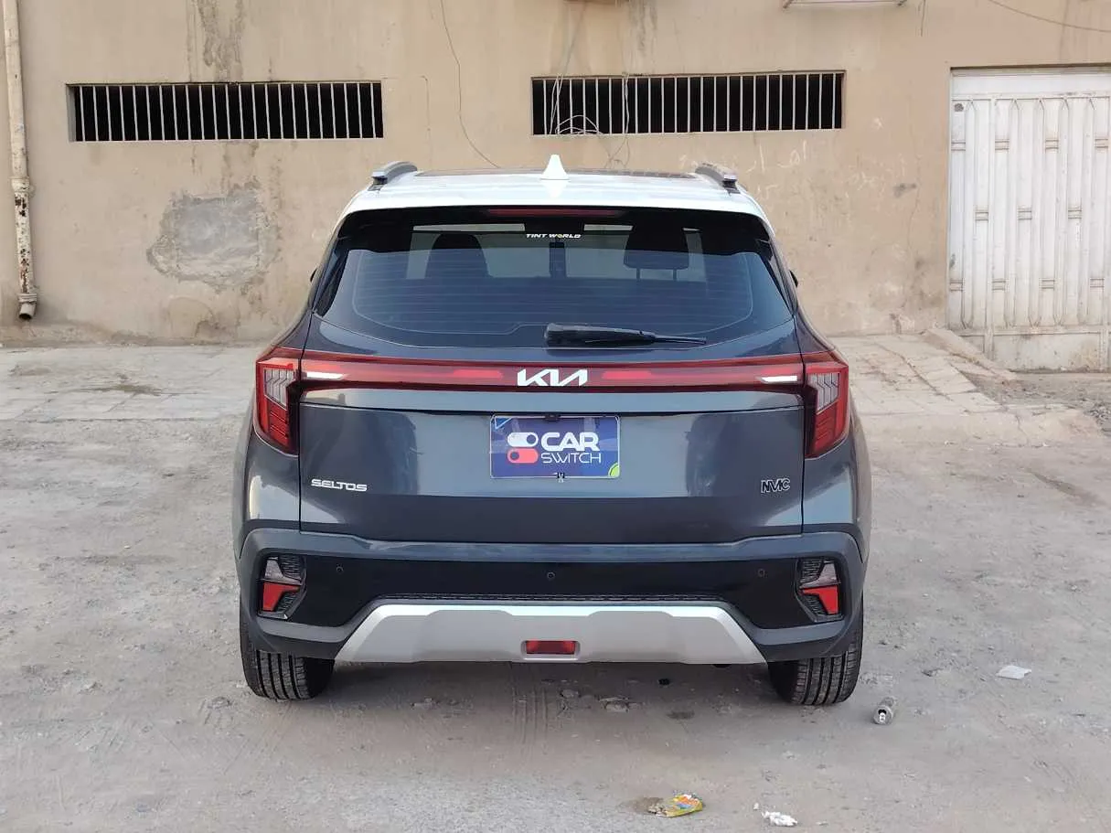 Car image 6