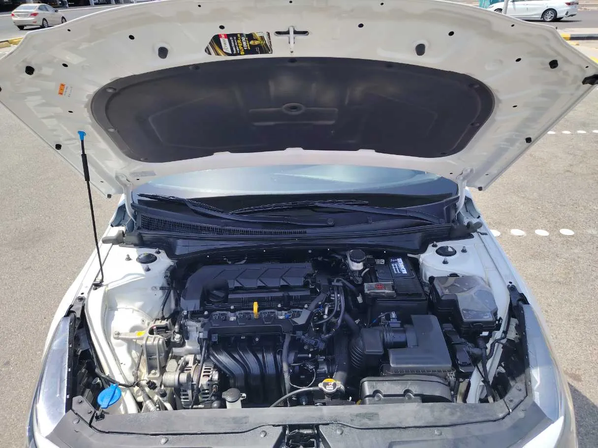 Car image 30