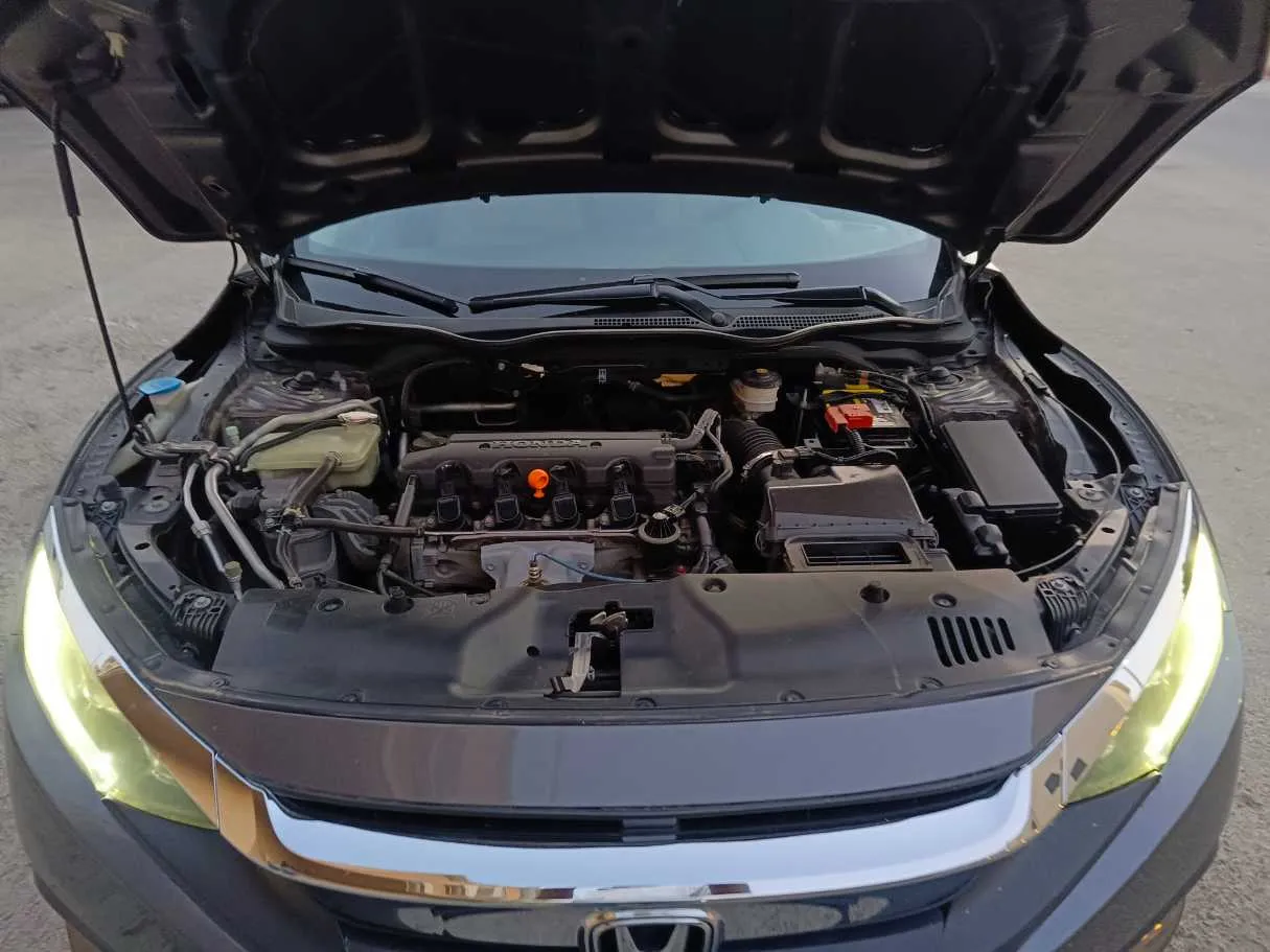 Car image 28