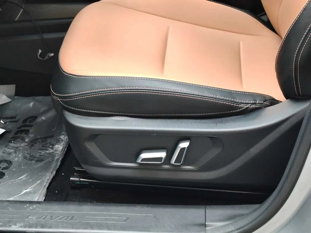 Car image 33