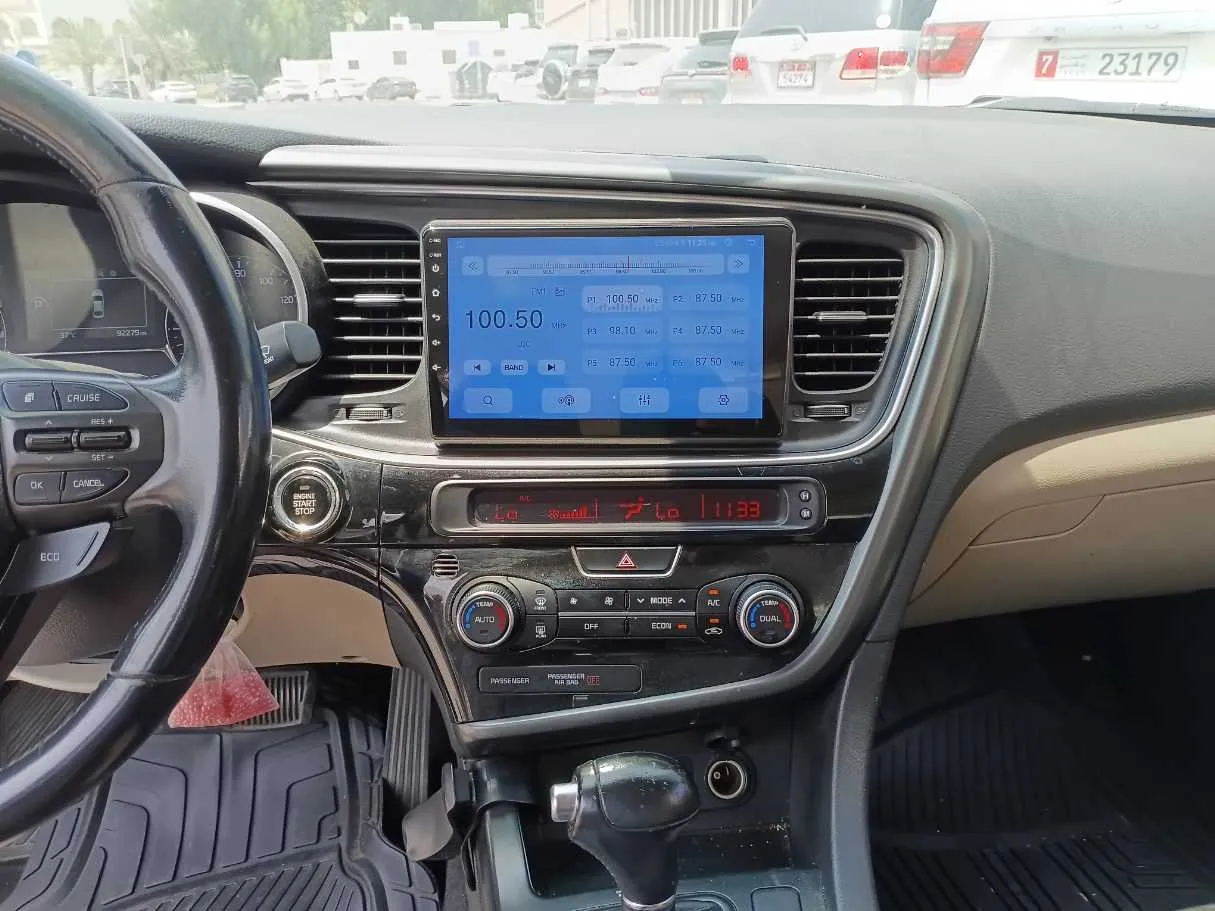 Car image 16